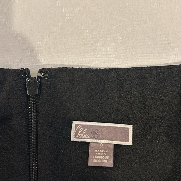 Chelsea28 Chelsea 28 Black Bell‎ Sleeve Off Shoulder Cocktail Dress size 0 EUC - Picture 4 of 5